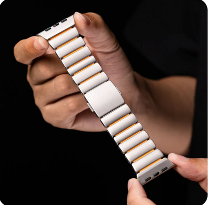 AeroStrap - Titanium Magnetic Apple Band